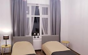 Guest Room RÓWNA